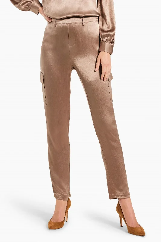 Versatile Style Elevated Relaxed Cargo Pant 29' In Stucco